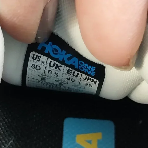 3280 HOKA One One Size 8 D Wide Anari 7. In Blue and White. Excellent Condition. - Picture 8 of 14